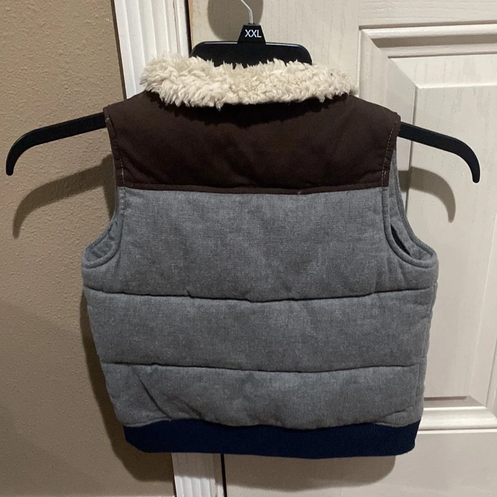 Baby gap boys vest size 4 years guc